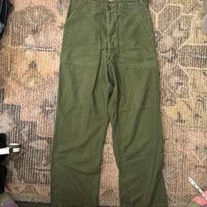 Vintage Army OG 107 pants. 32 w x 31 inseam. Look great on everyone!